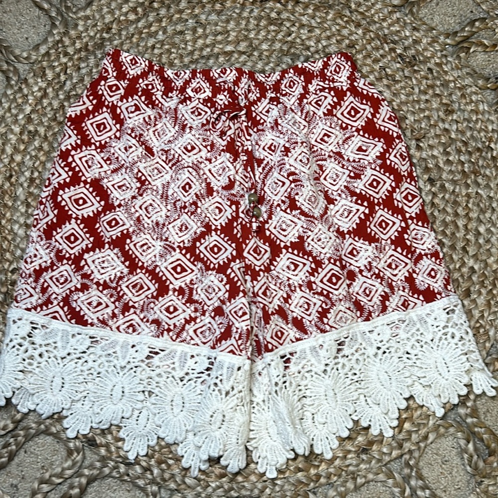 Solitaire Shorts Size Small